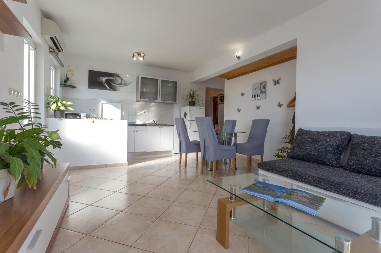 Apartman Lucy Хвар Экстерьер фото